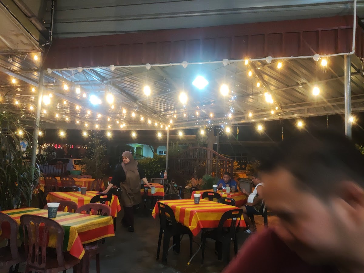 Villa Tomyam Kitchen (Taman Desa Melang)