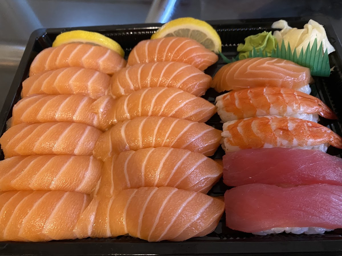 Goong Sushi Restaurant Photo 9