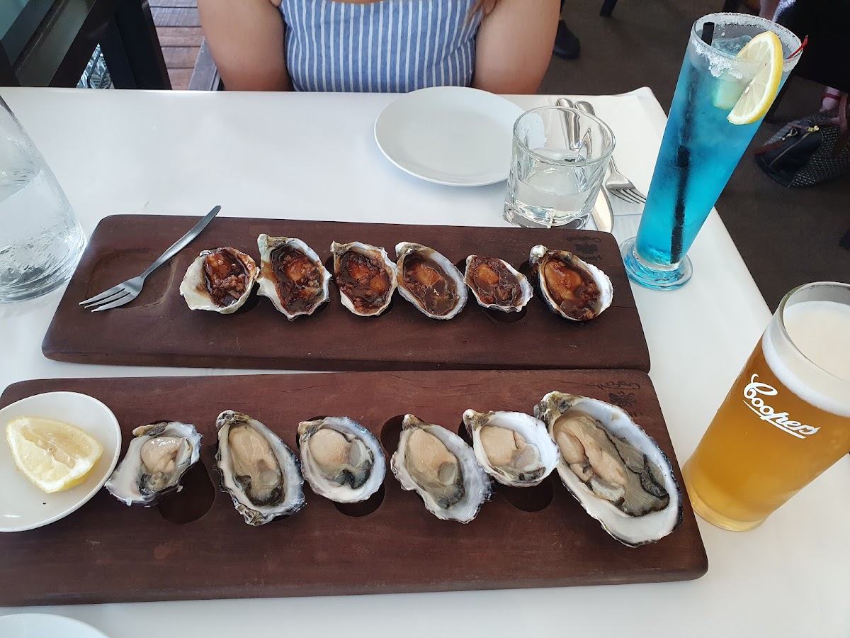 Pier 35 Bar & Grill Photo 8