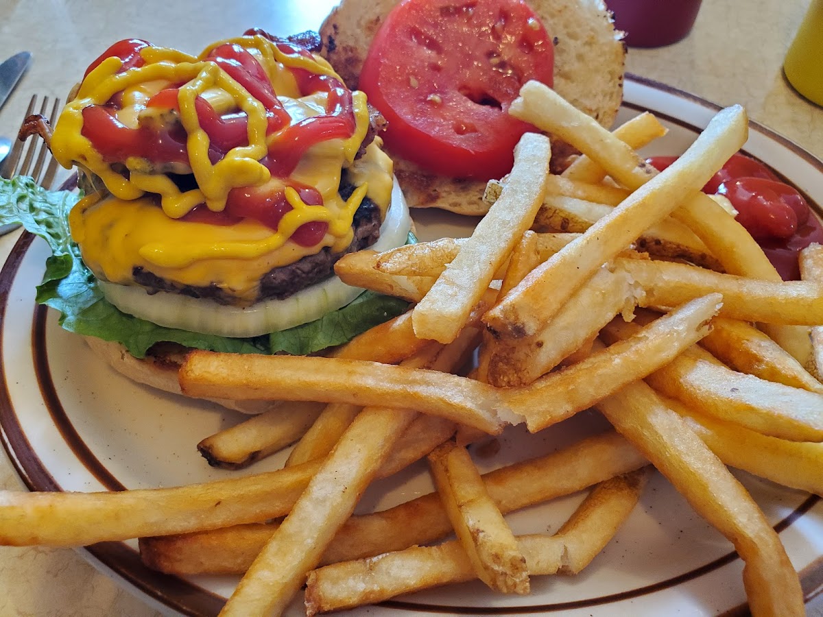 Shining Light Cafe Photo 7