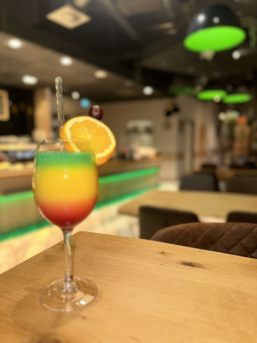 Café Mezo Photo 8