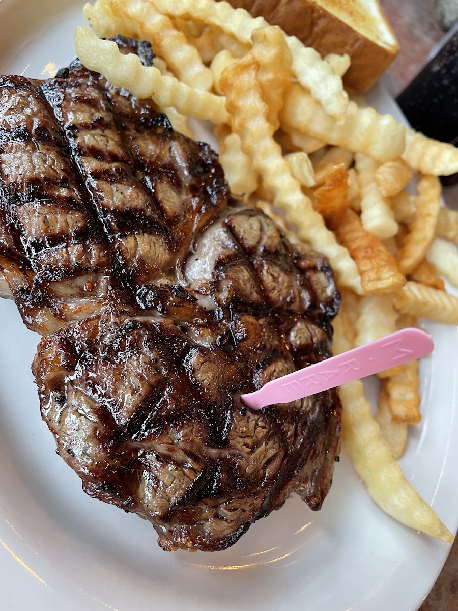 George & Nick's Pizza & Steakhouse Photo 7