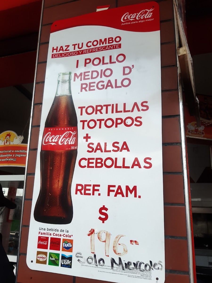 Pollo Fiel Photo Menu 4