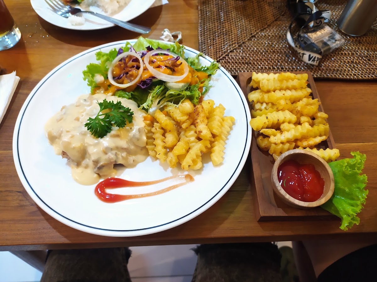 Fooday Eatery Photo 3