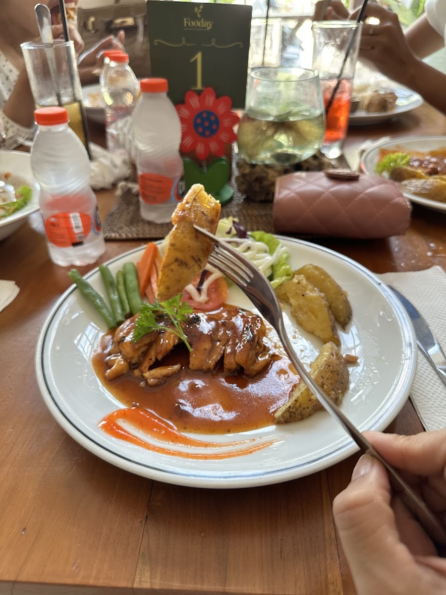 Fooday Eatery Photo 5