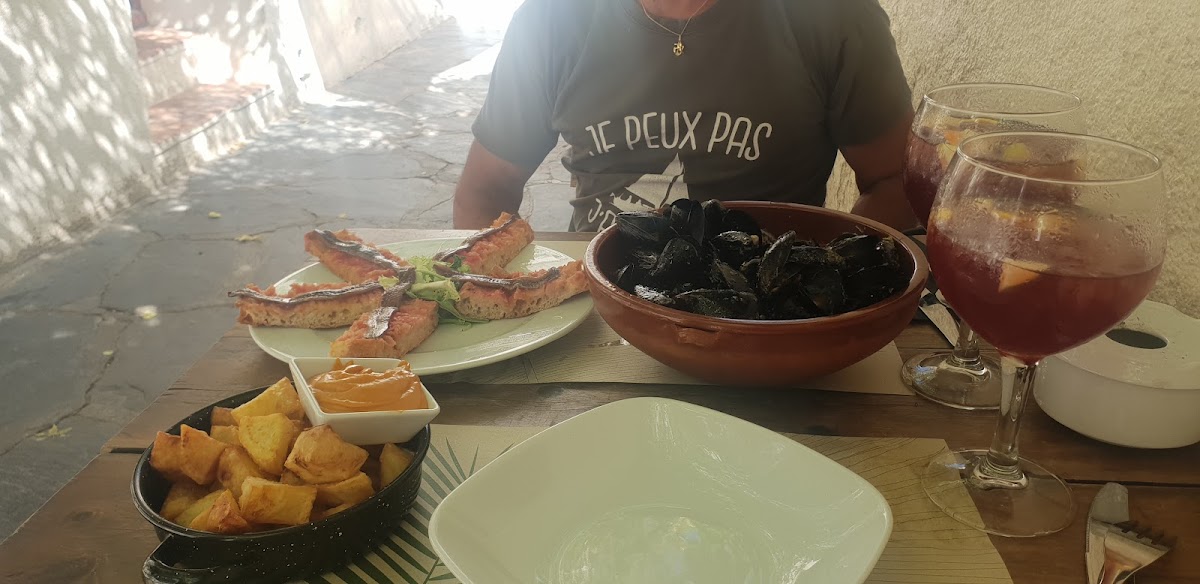 Can Shelabi Restaurant Photo 6