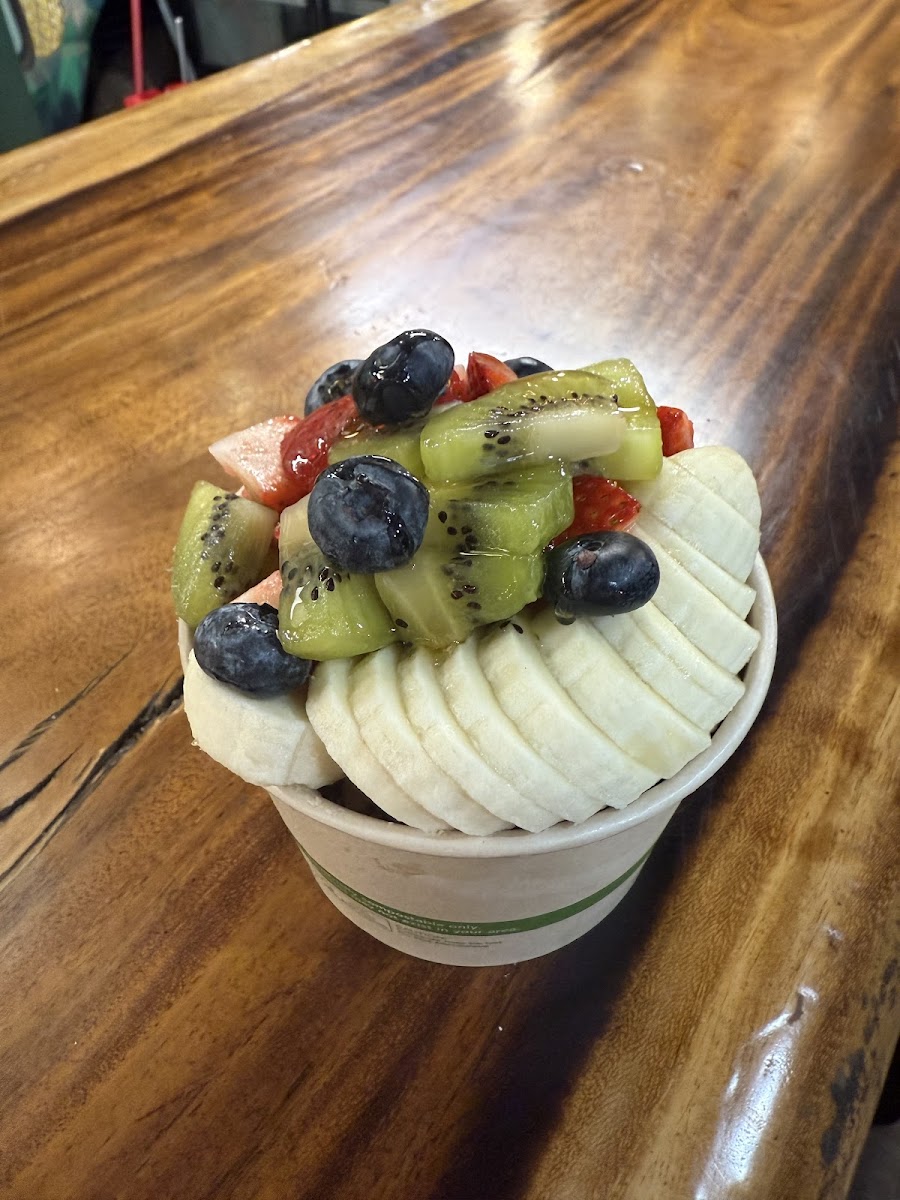 Tina Fresh Fruit smoothie Photo 3