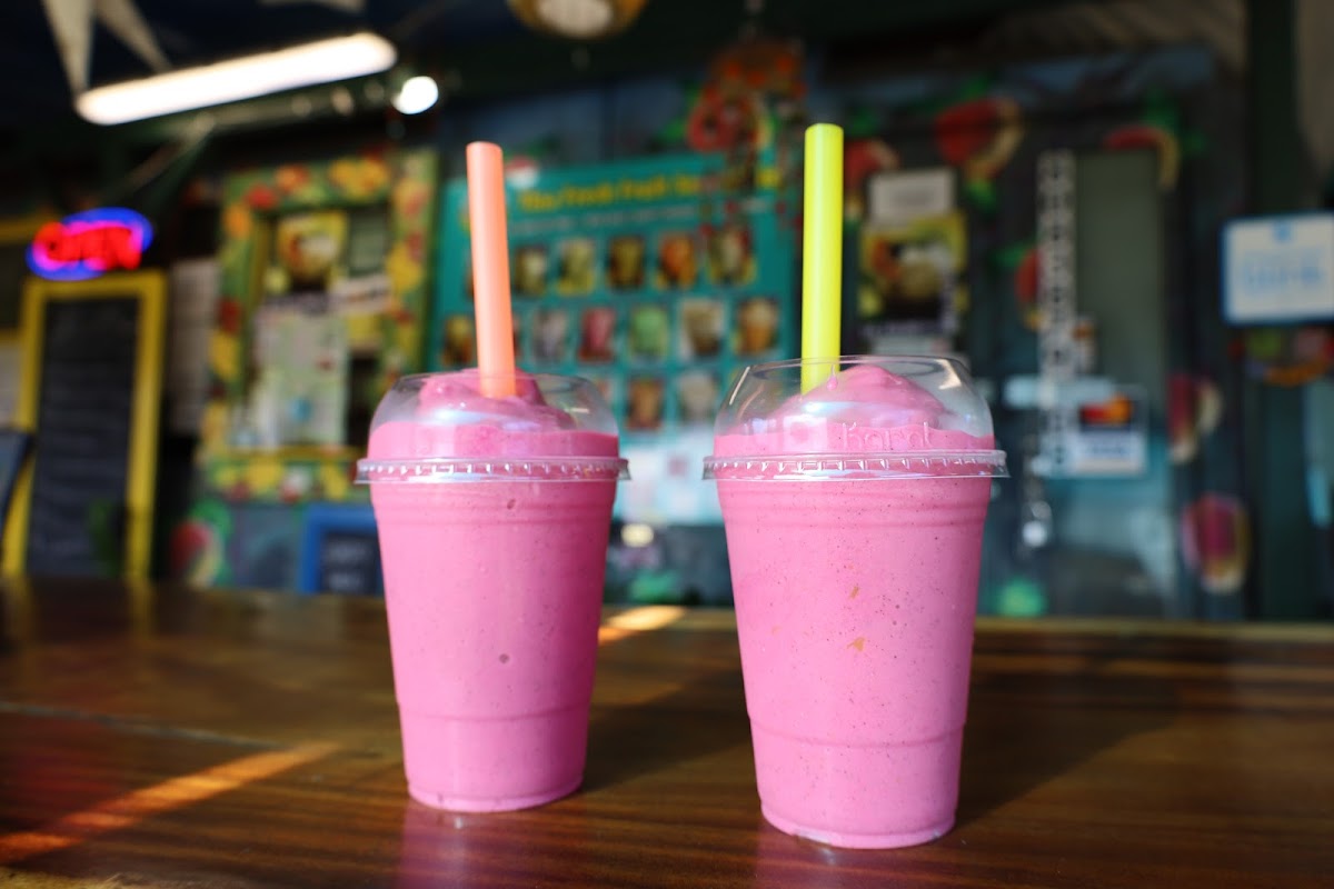 Tina Fresh Fruit smoothie Photo 6