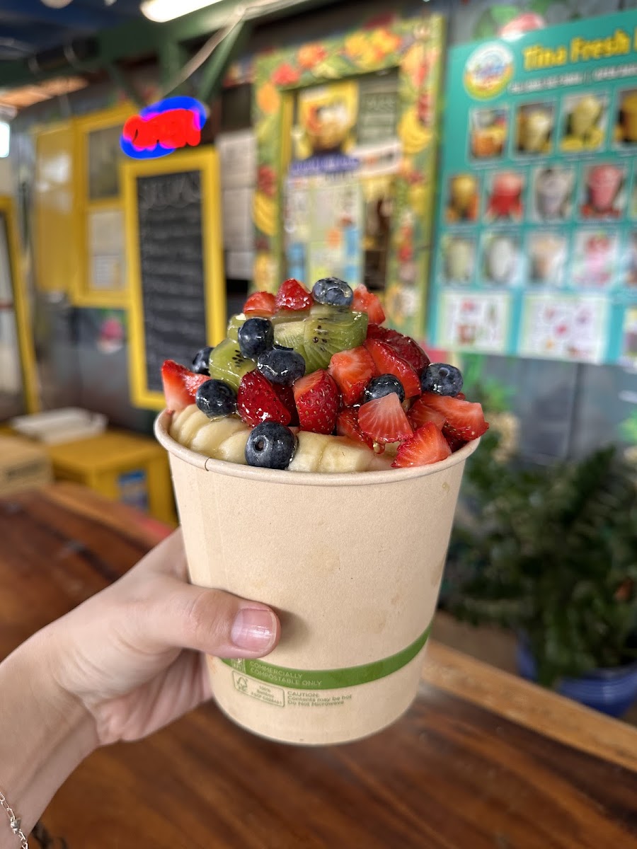 Tina Fresh Fruit smoothie Photo 8