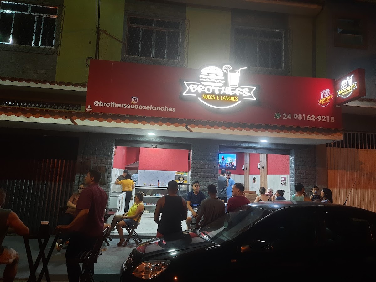 Brothers Sucos e Lanches