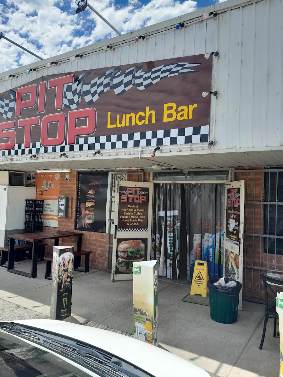 Pit Stop Bakery & Lunch Bar