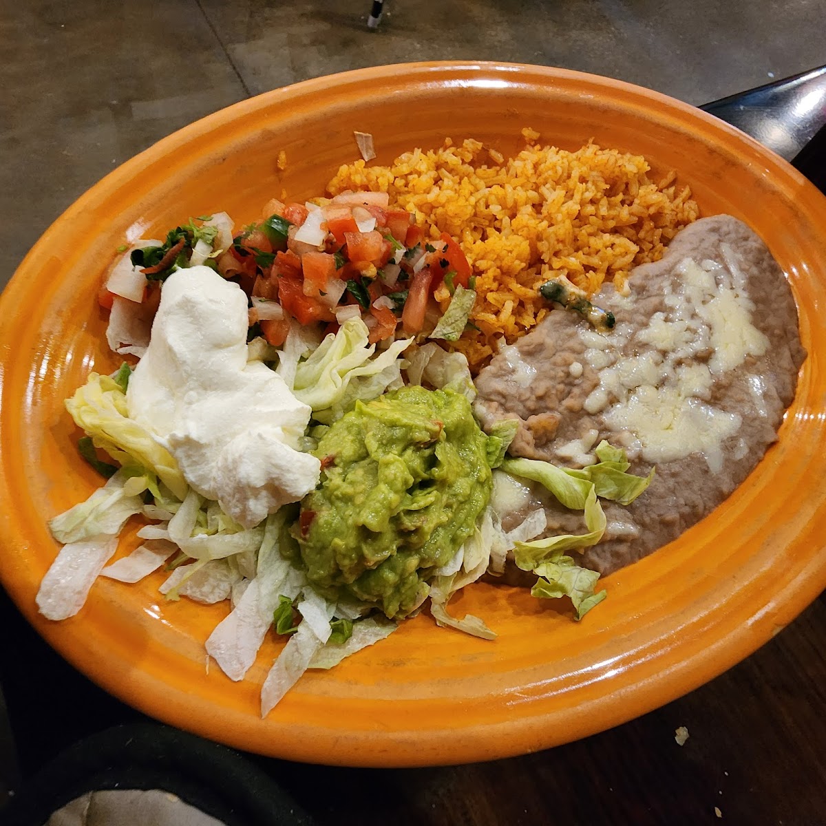 El Paisa Mexican Restaurant Photo 4