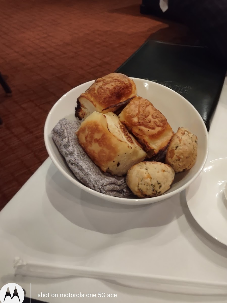 Phillip M's Fine Dining Photo 7