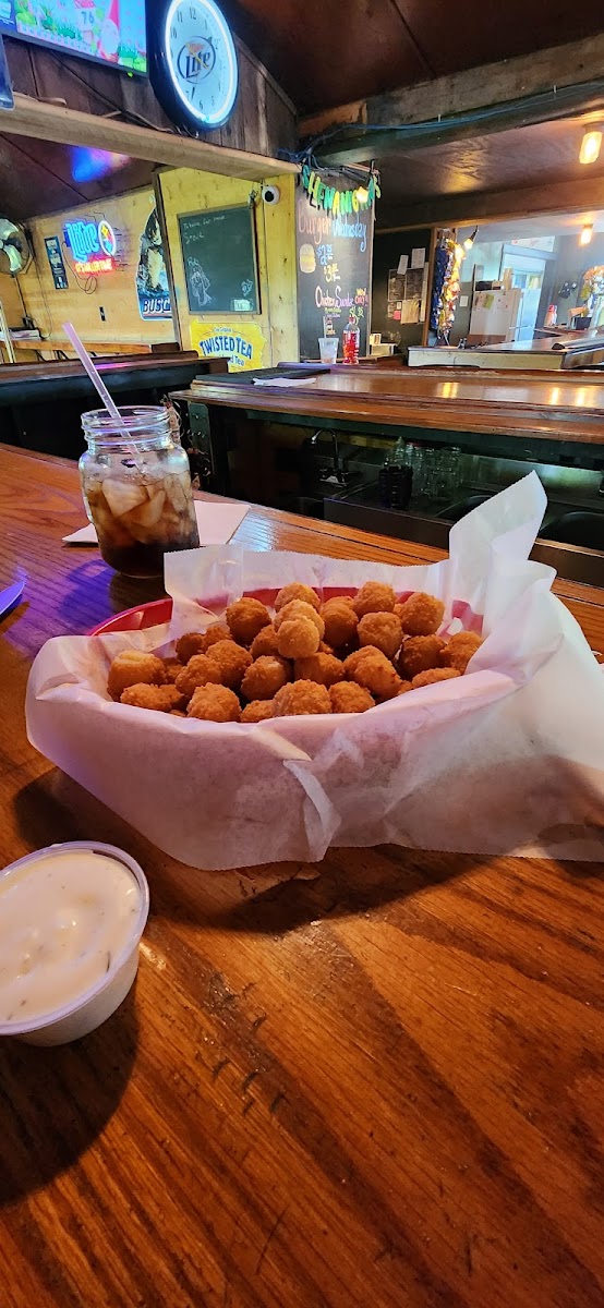 Shenanigan's Bar & Grill Photo 8
