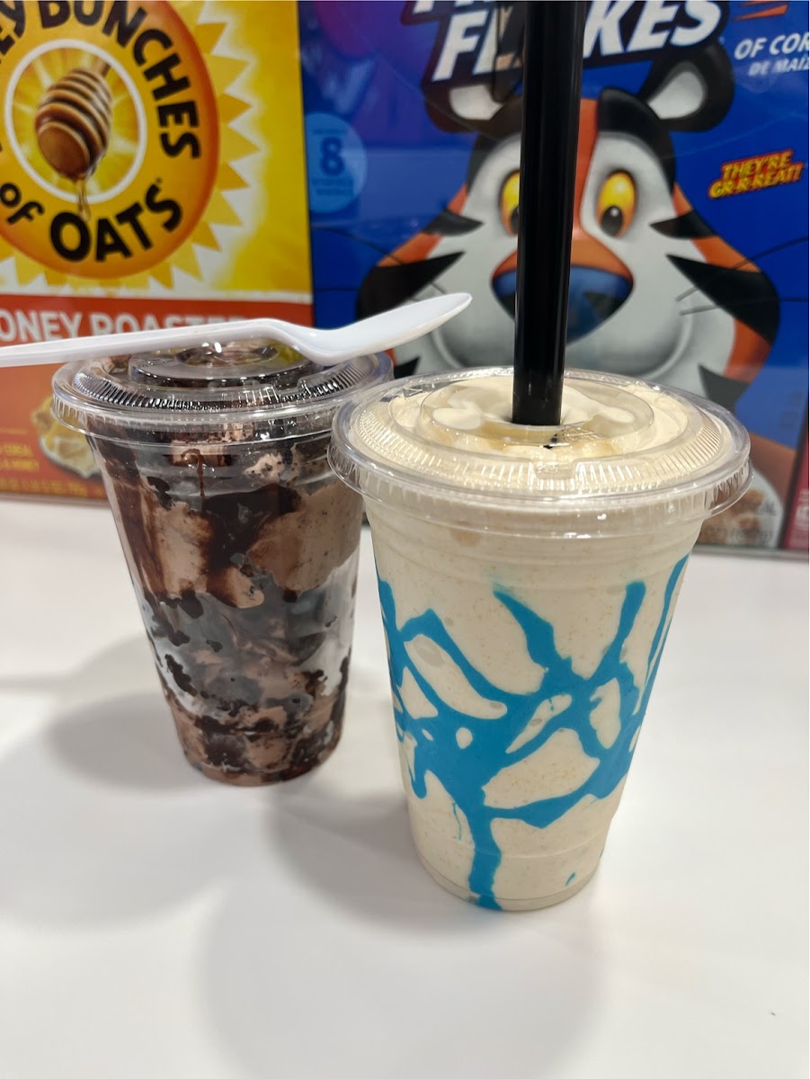 Milky Ways Ice Cream & Cereal Bar Photo 4