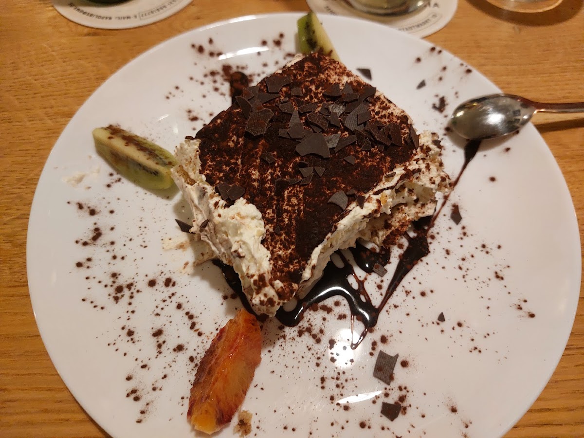 Osteria e Pizzeria Napoli Photo 5