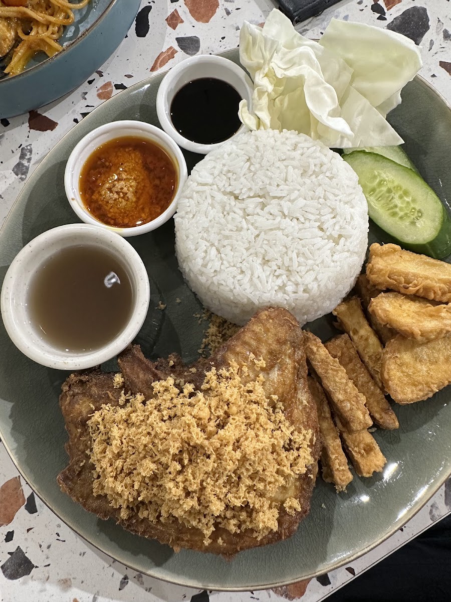 Marjeena Cafe Parit Buntar Photo 9