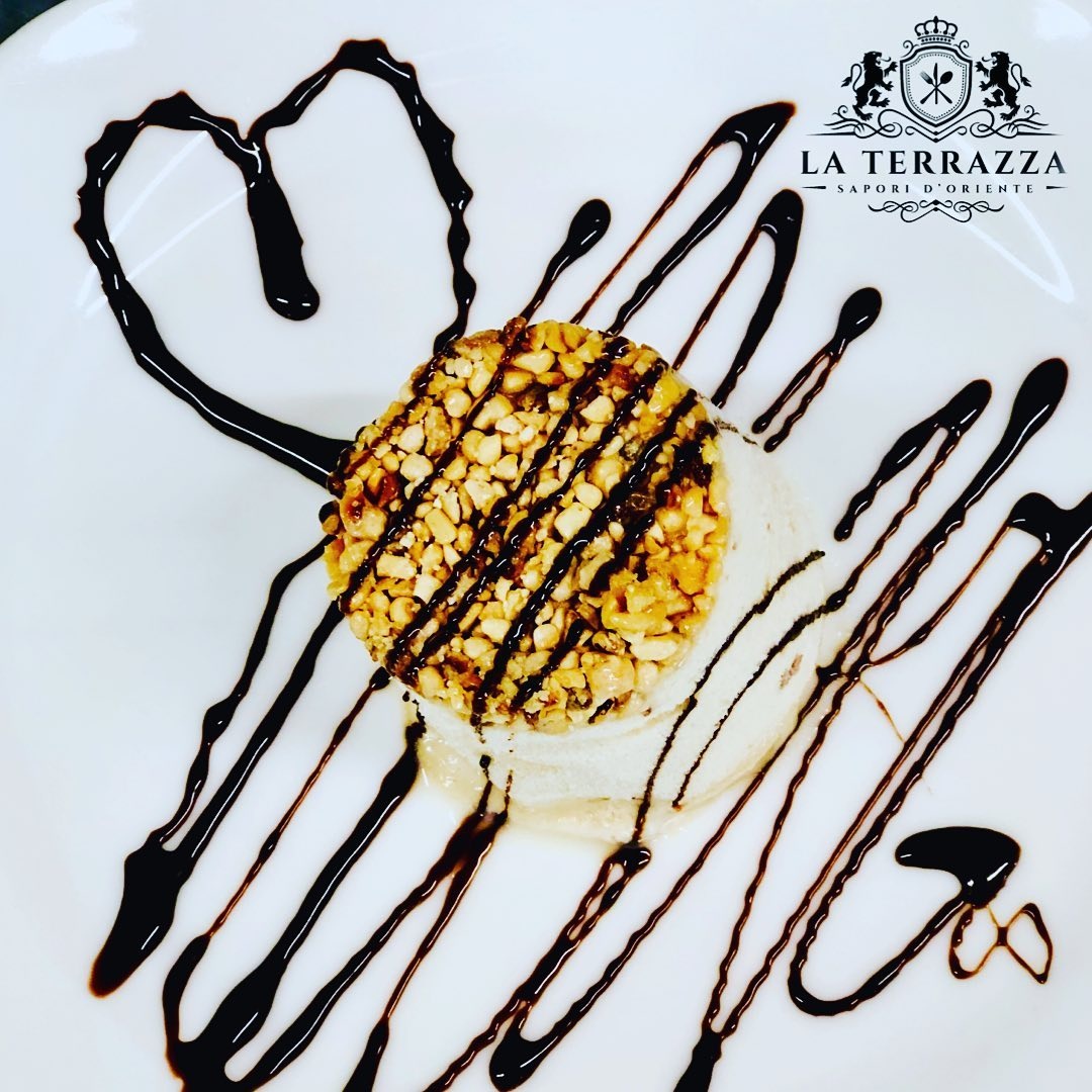 LA TERRAZZA Ristorante Italiano, Indiano e Pizzeria Photo 9