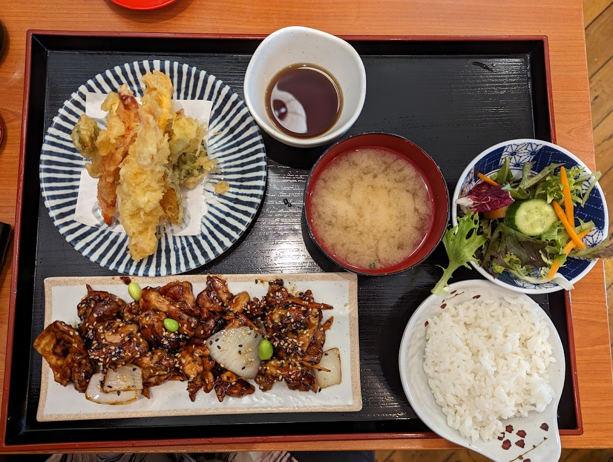 Sushi on Stanley Photo 10