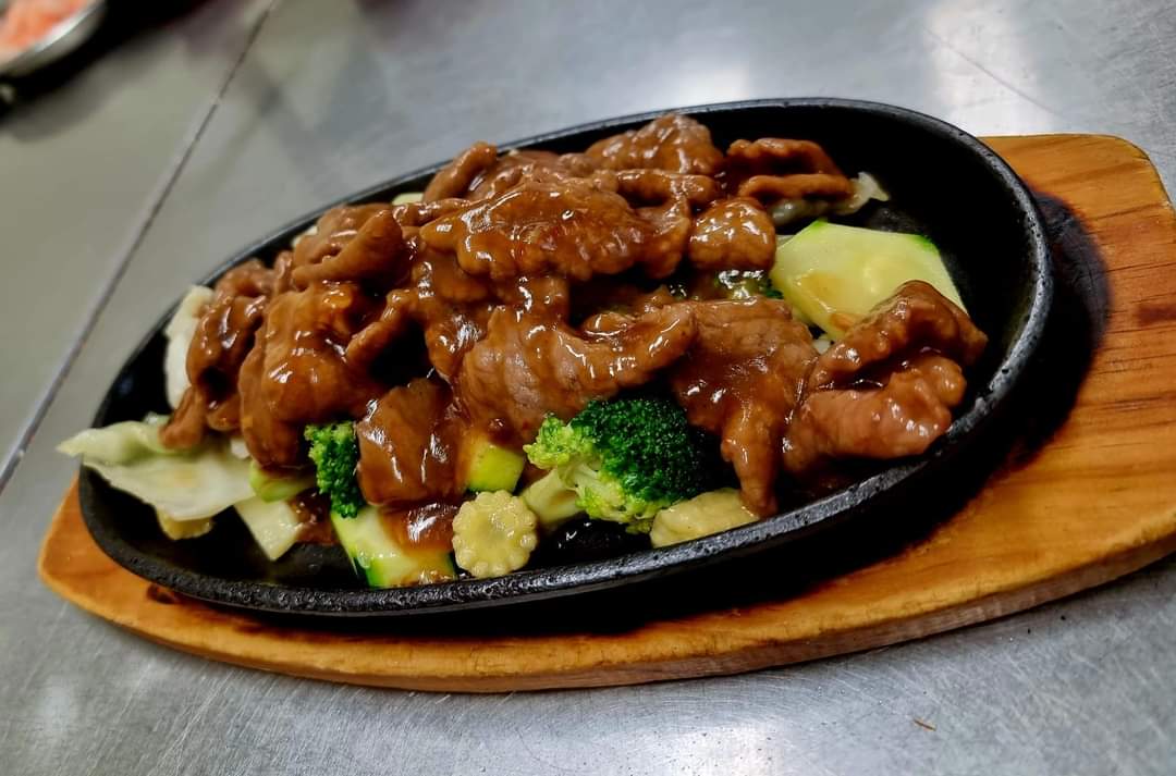 Lum's Chinese Restaurant Photo 9