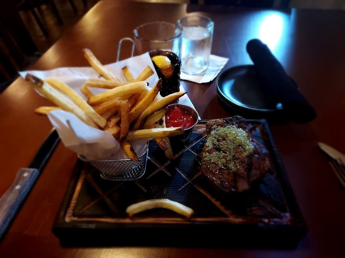 Potomac Social Tavern Photo 9