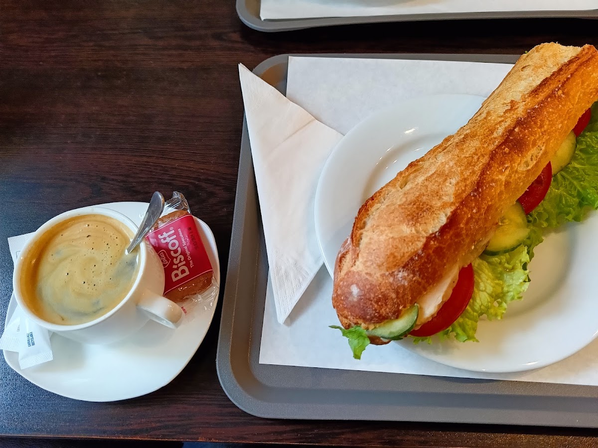 La Routine Café Photo 7