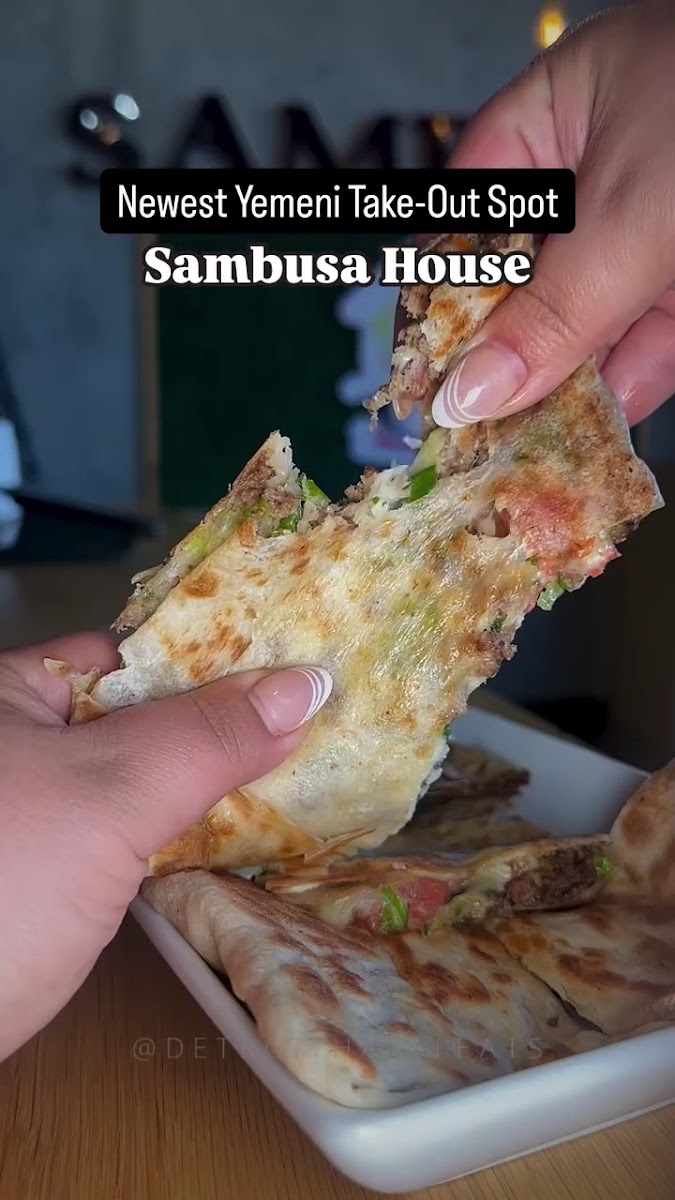 Sambusa House Photo 2