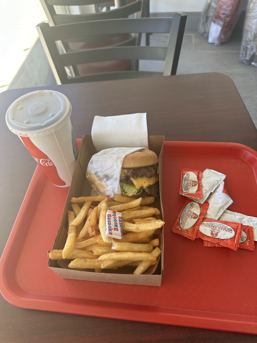 355 Burger Photo 7