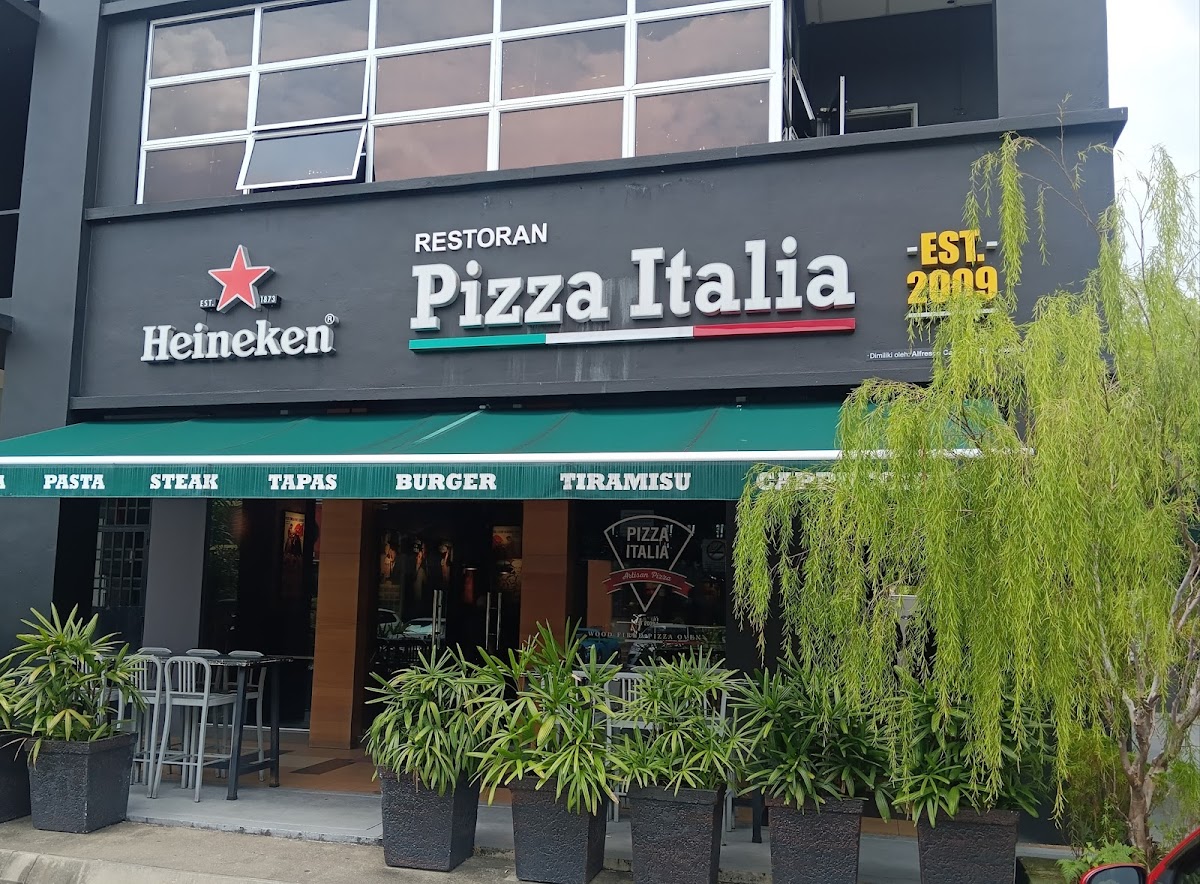 Pizza Italia Uptown