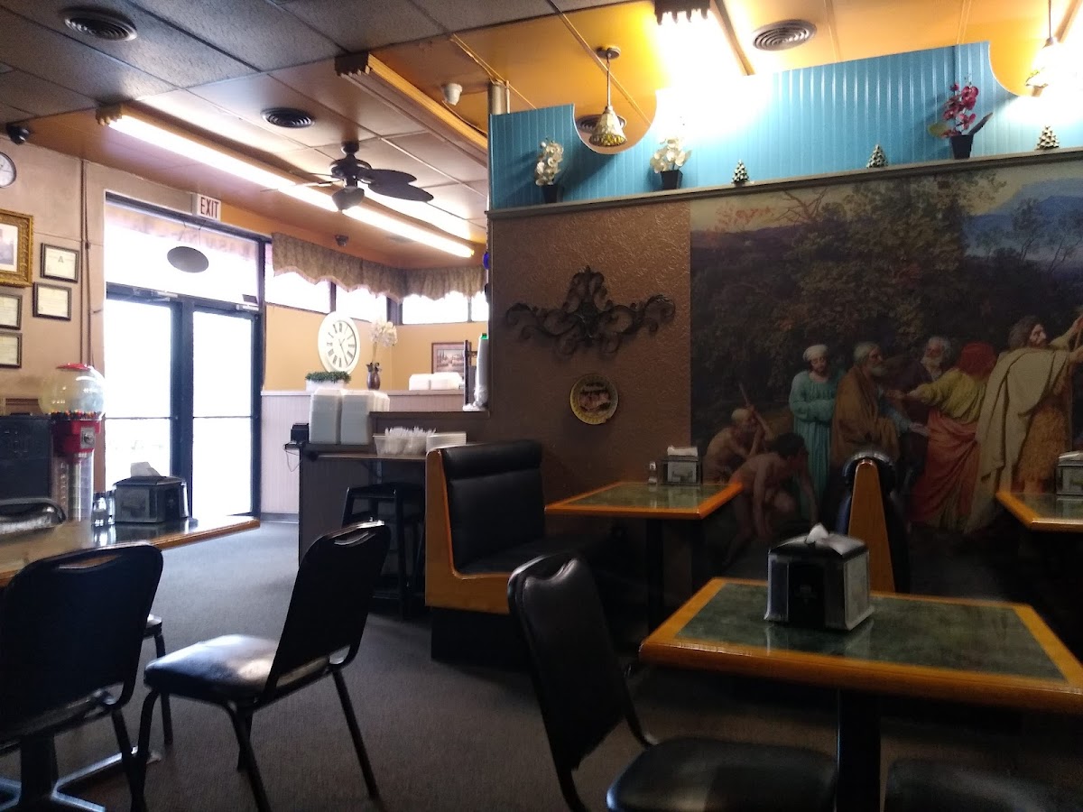 Greg's Pizza Photo 10