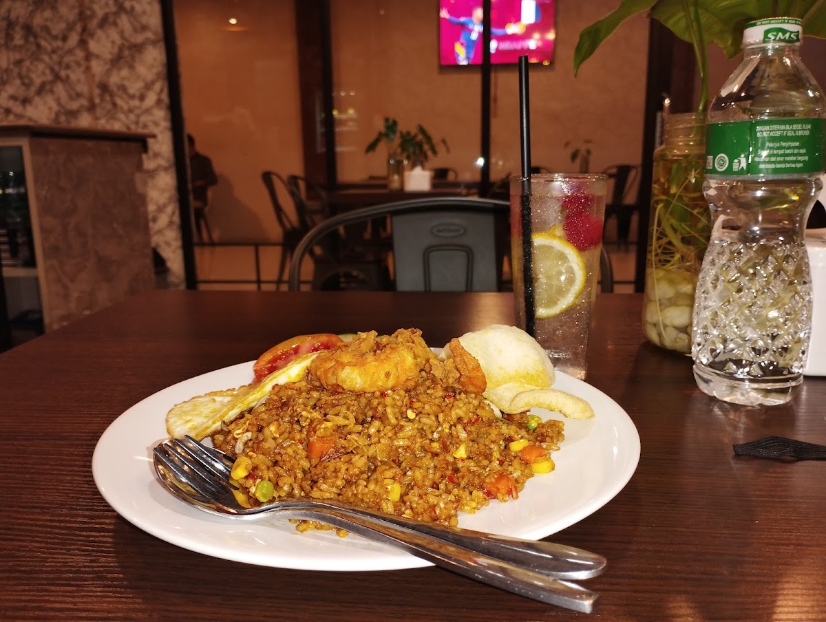 REPUBLIC PALANTA CAFE Photo 10