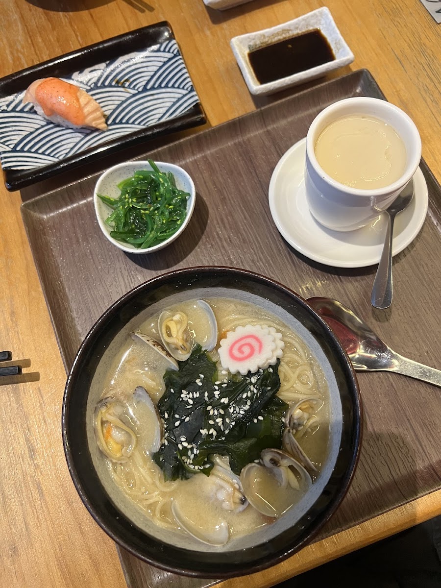 Ichisen Sushi (Saradise Edge) Photo 6