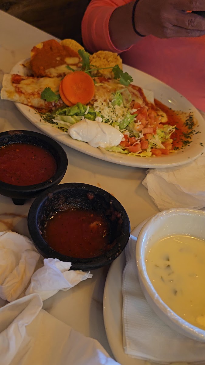 Hacienda Bar & Grill Photo 2