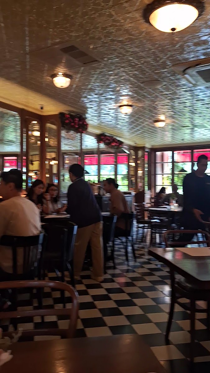 Bouchon Jakarta Photo 2
