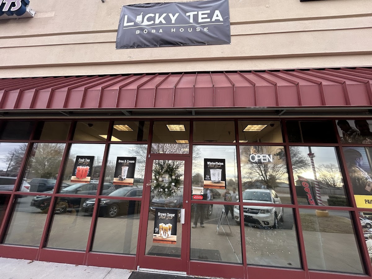 Lucky Tea Boba House
