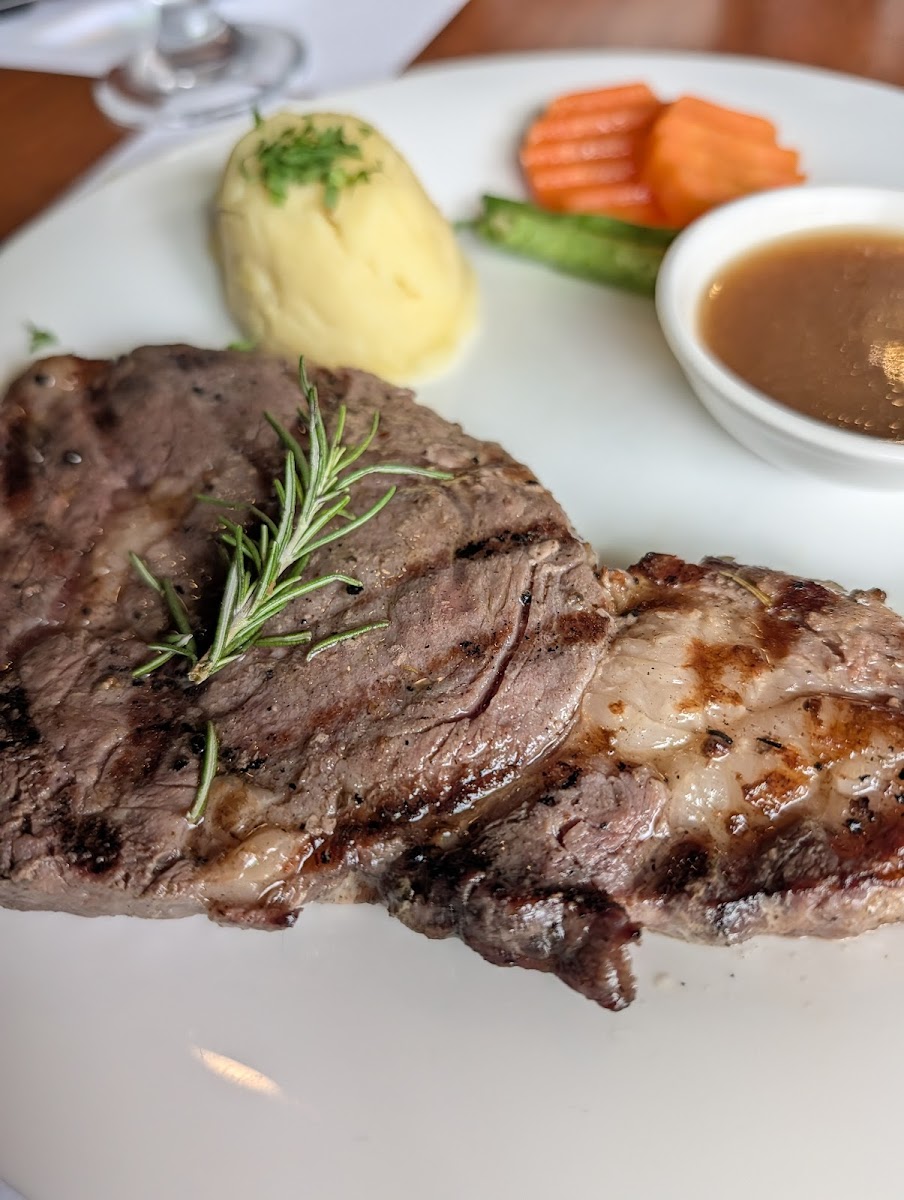Josephine's Backyard Steakhouse Photo 4
