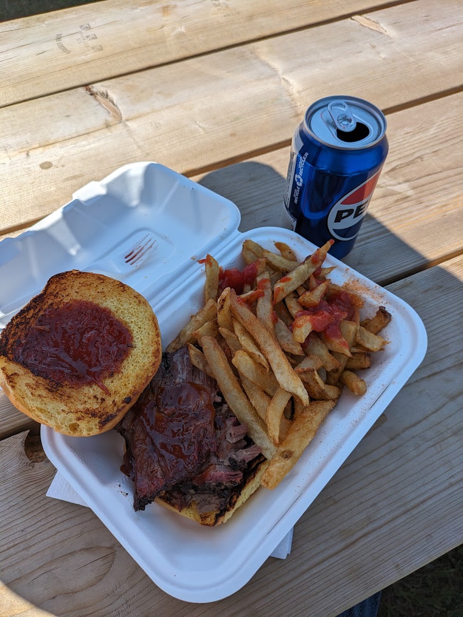 Codemans Fries & Things & BBQ & Catering Photo 5