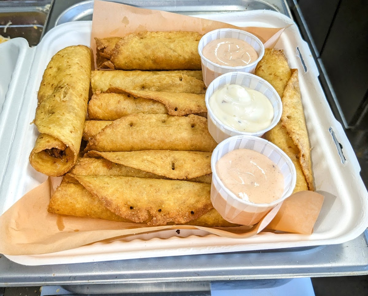 Codemans Fries & Things & BBQ & Catering Photo 9