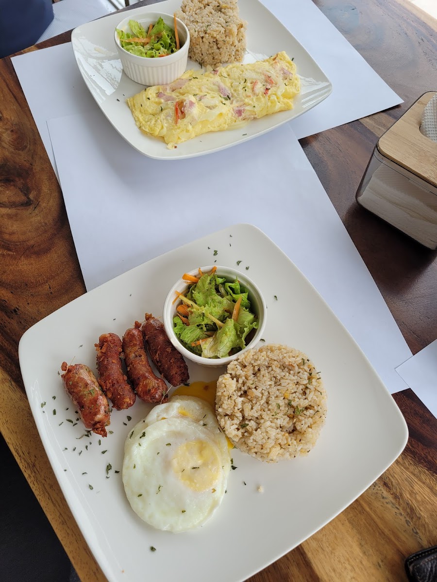 The Courtyard by BGMC Deli & Cafe Photo 5