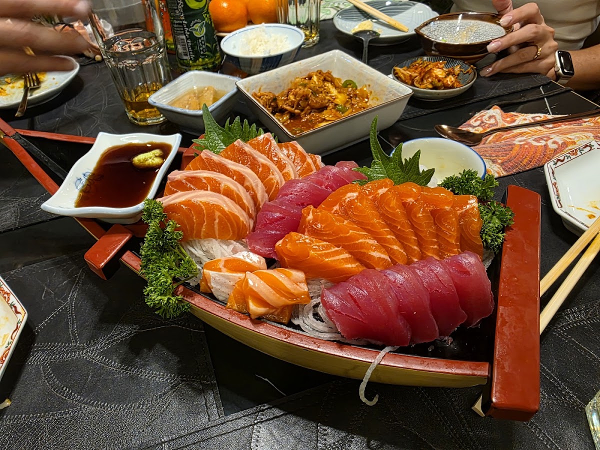 The Zett Restaurant Photo 4