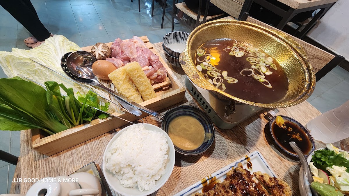 The Zett Restaurant Photo 5