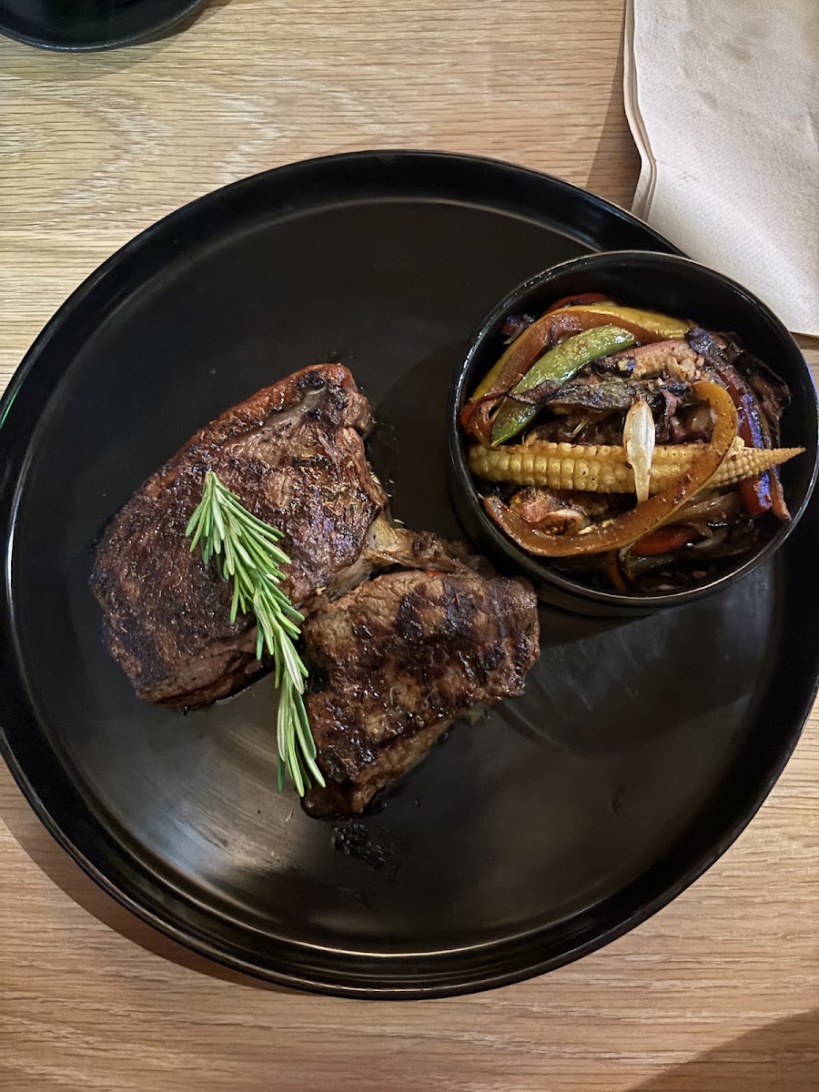 George's Grill House Linksfield Photo 4