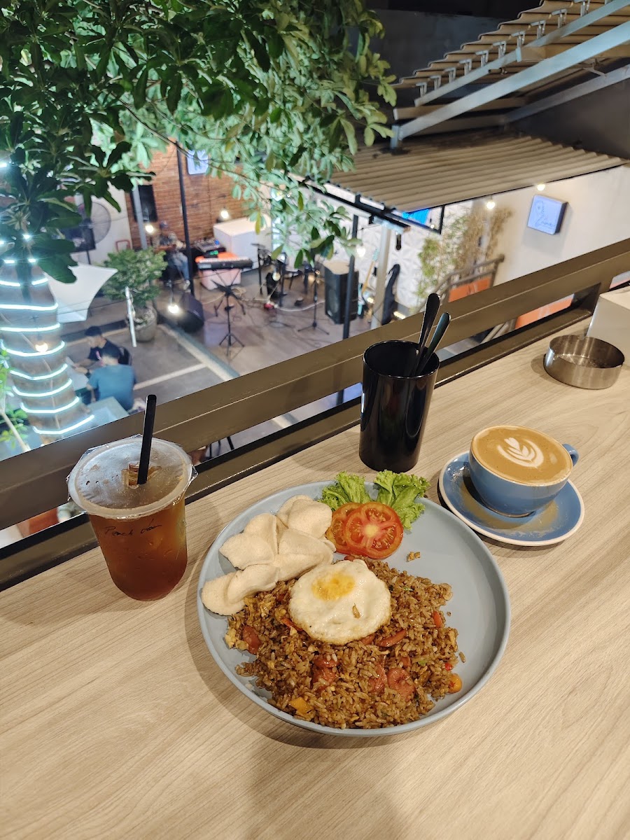 deLuna coffee & eatery Photo 4