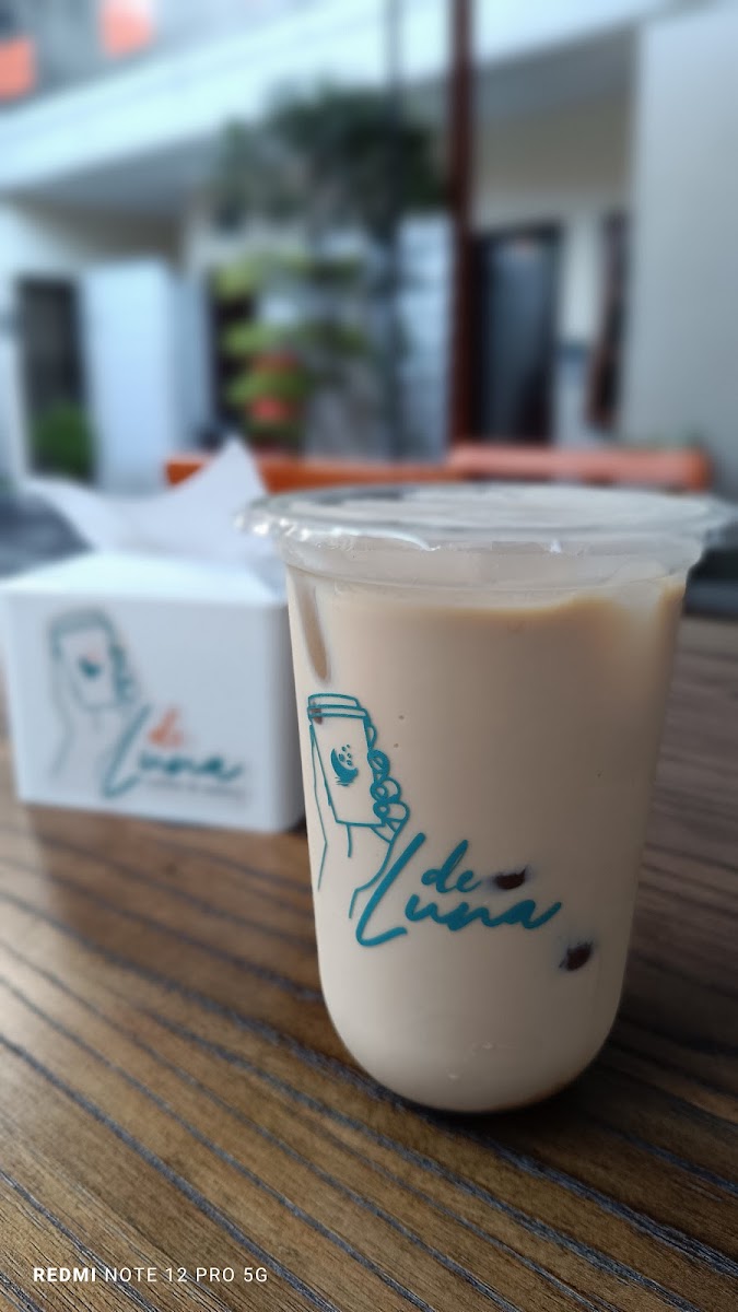 deLuna coffee & eatery Photo 5
