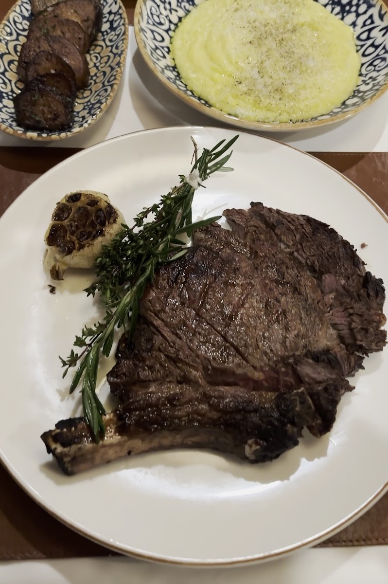 Rare & Rye Steakhouse Photo 2