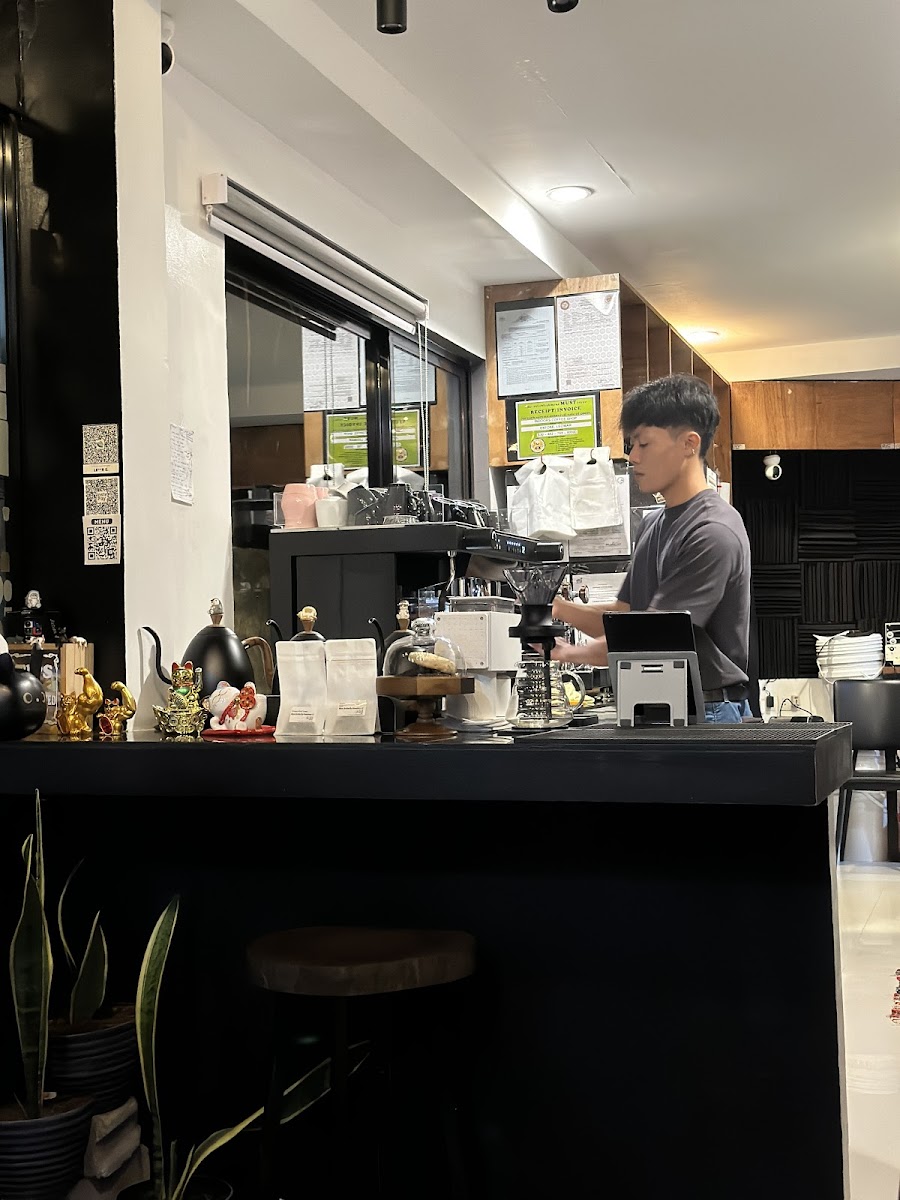 Indoor Café Photo 6