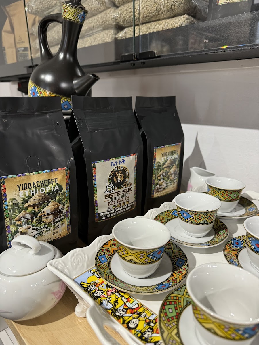 BETE SUK Coffee and Variety Photo 4