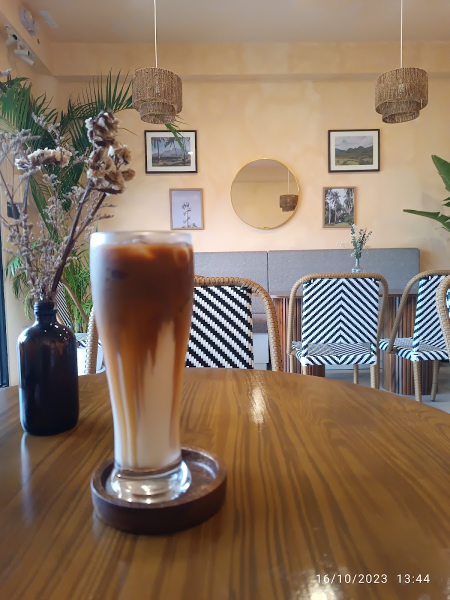 Tres Marias Cafe + Bar Photo 7