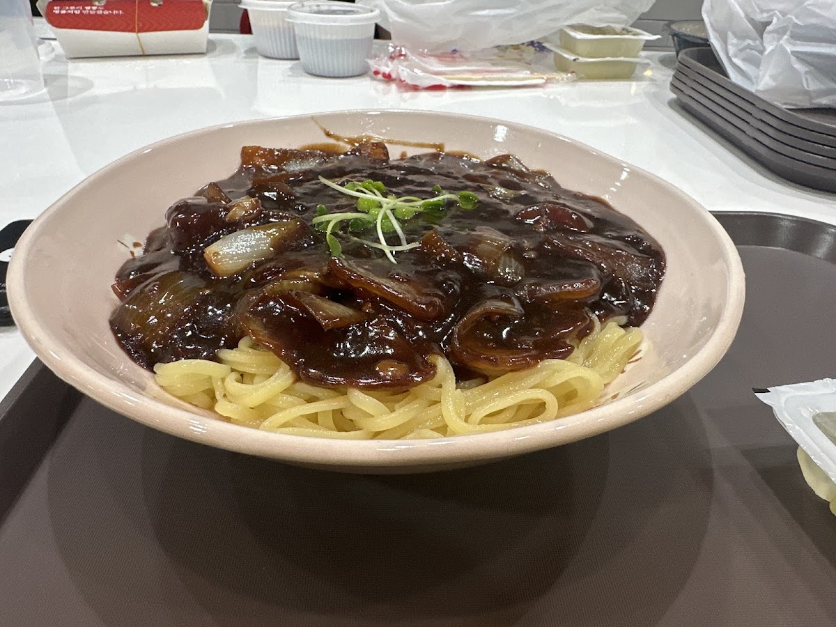 JJAMPPONG ZIZON SUWANEE (짬뽕지존 스와니 H Mart) Photo 8