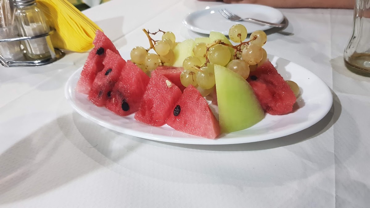 Meliana Restaurant Photo 2
